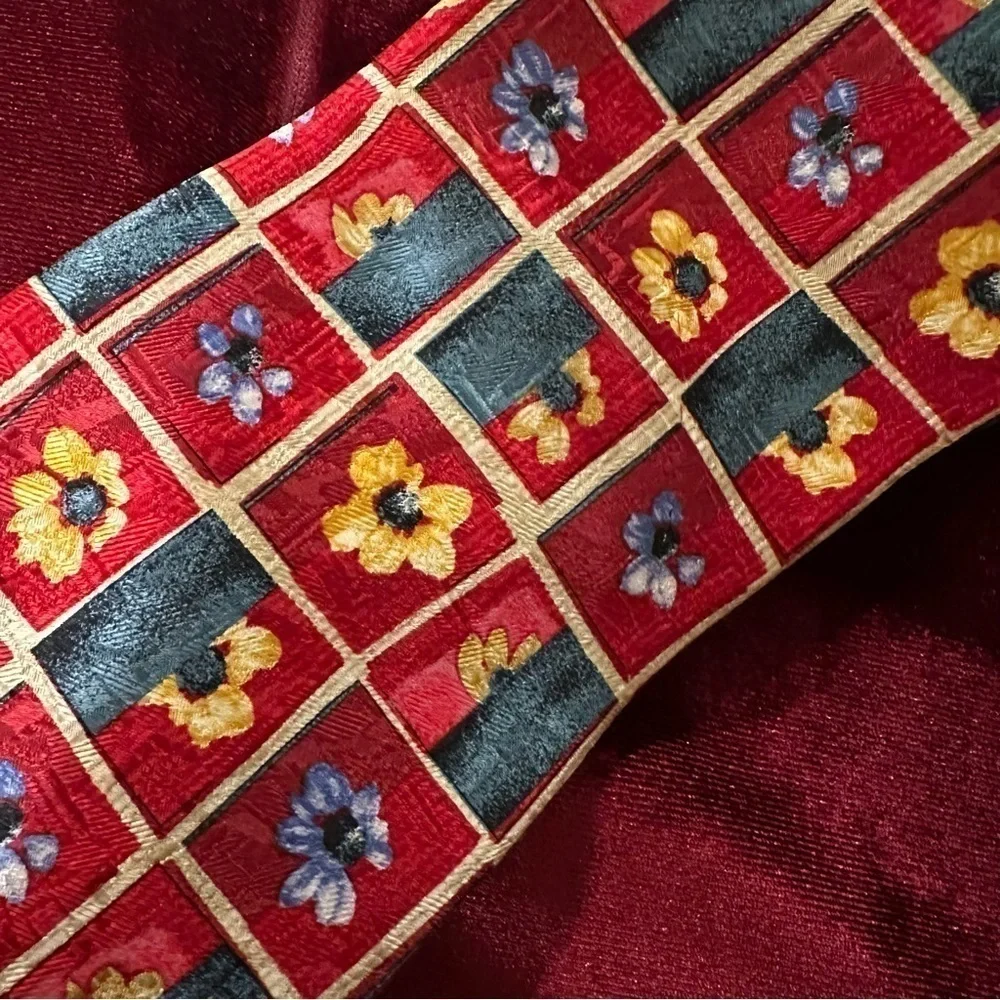 Ermenegildo Zegna Tie Red and Yellow Silk Floral 4” Wide